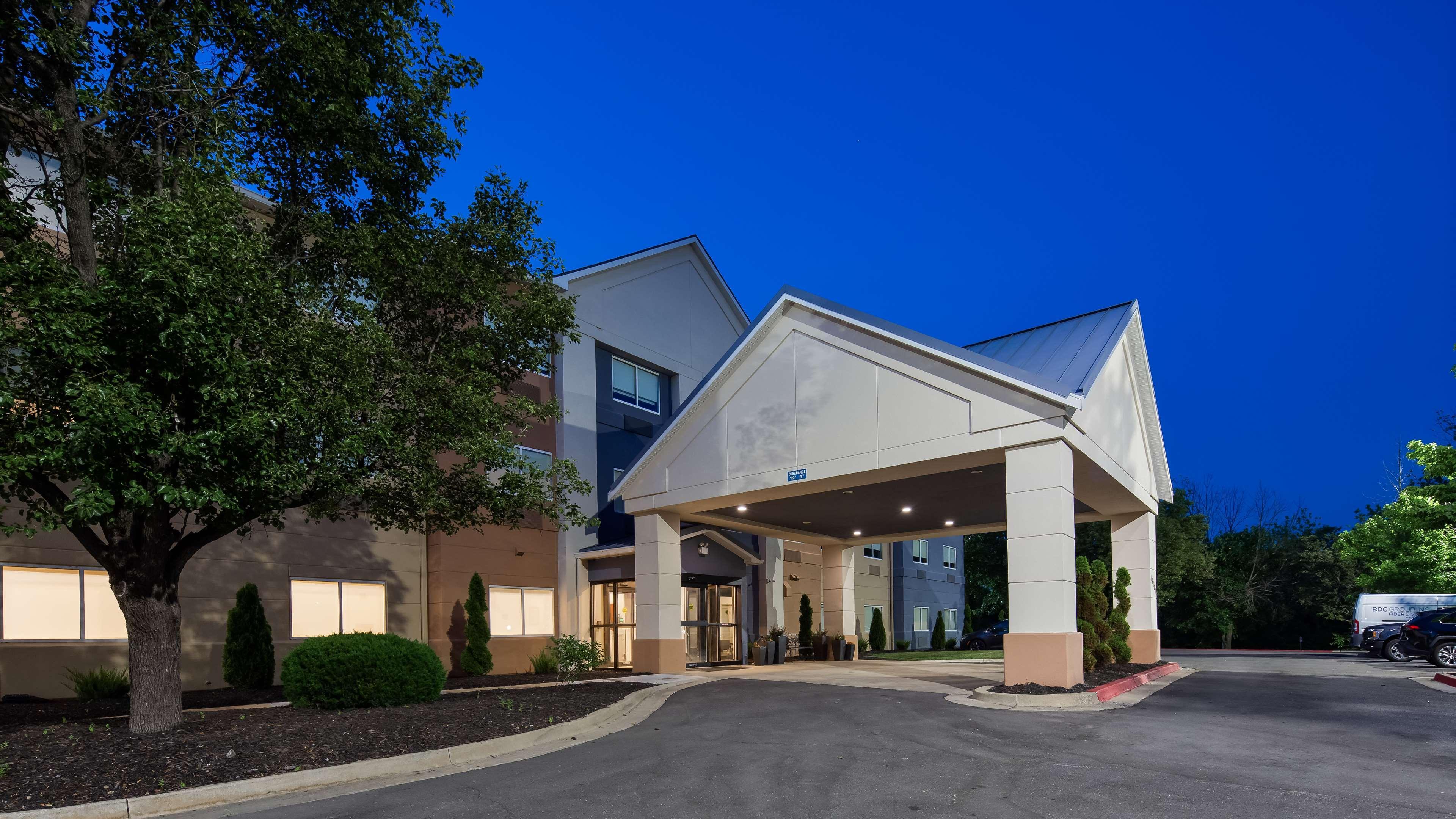 Best Western Independence Kansas City Exterior photo