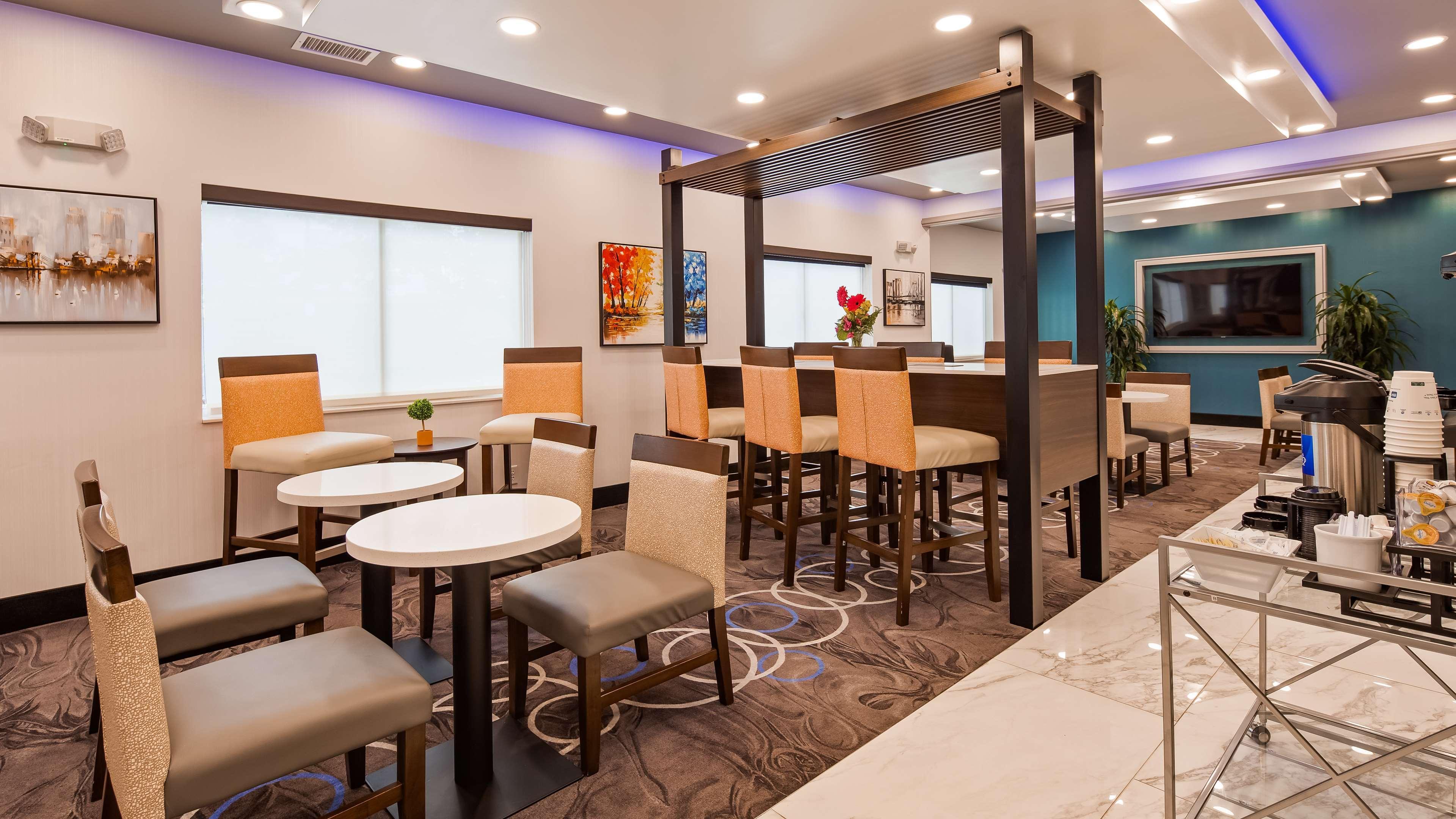Best Western Independence Kansas City Exterior photo